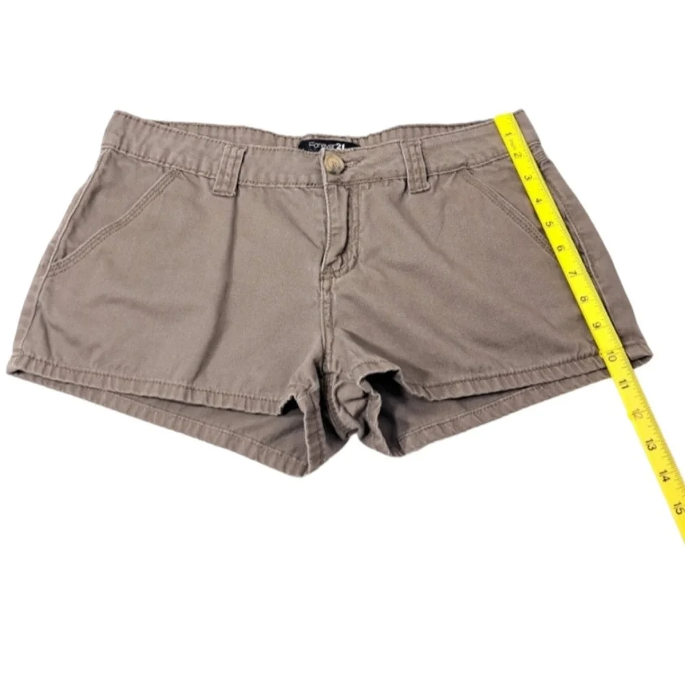 Forever 21‎ Women's Olive Green Shorts Size 30